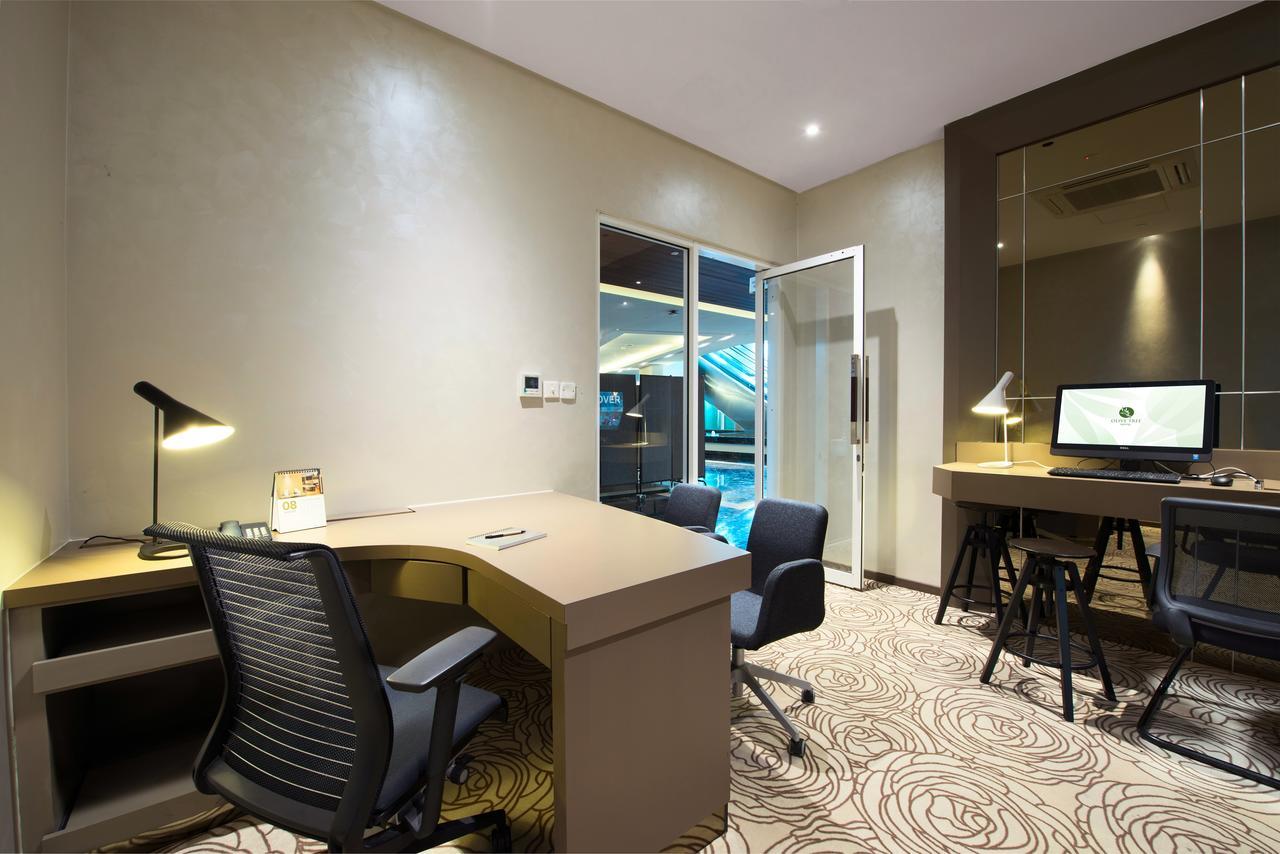 Olive Tree Hotel Penang Bayan Lepas Extérieur photo
